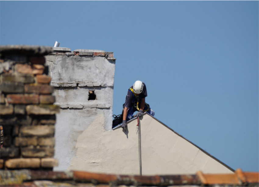 commercial roofing maintenance service
